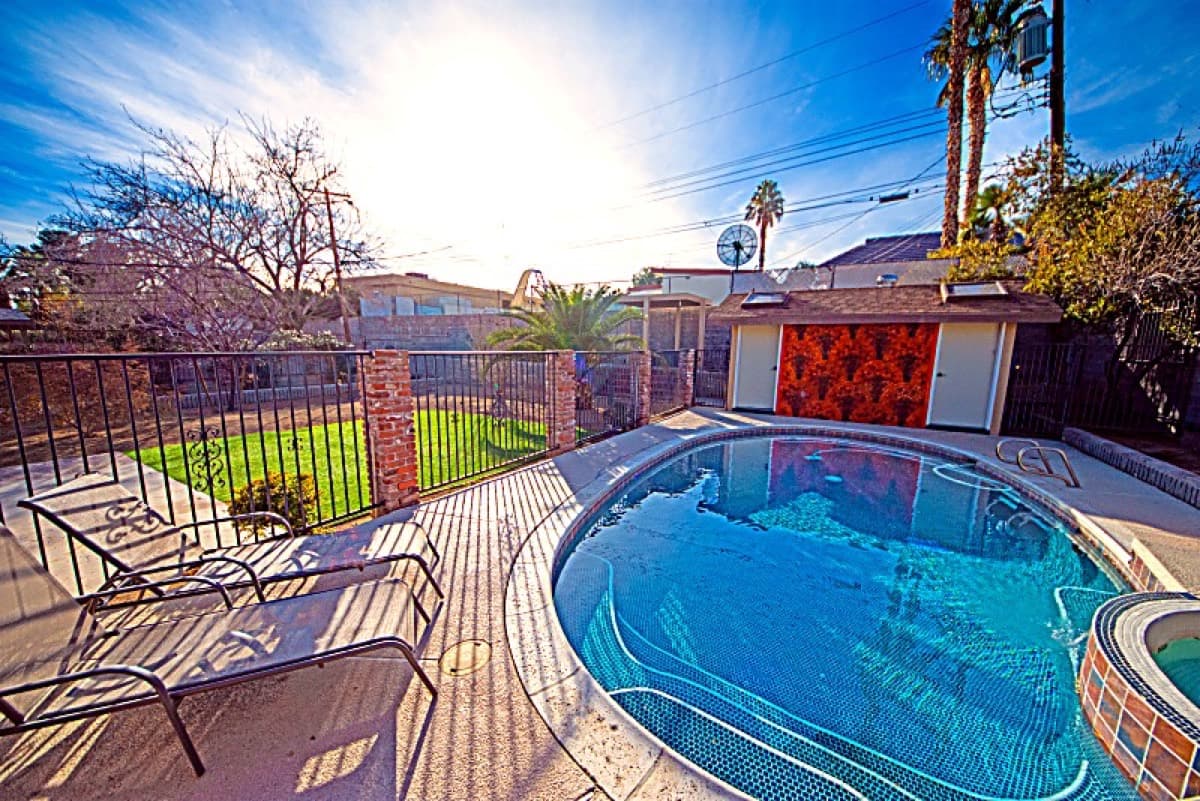 Las Vegas Pool House — Las Vegas, Nevada